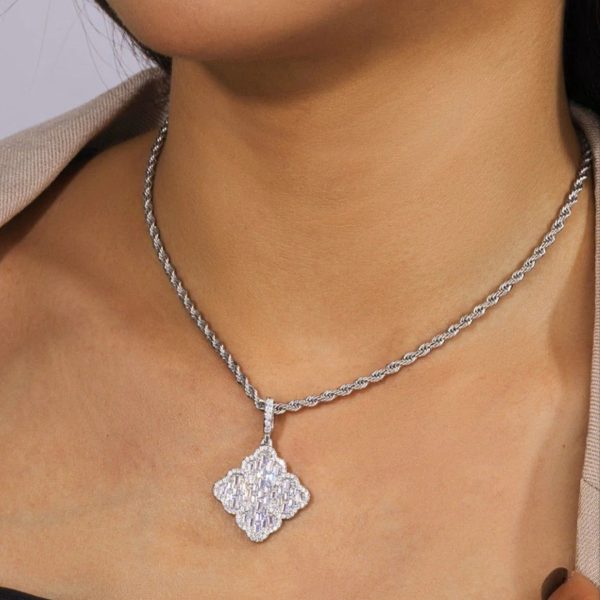 Clover Chain - Image 2